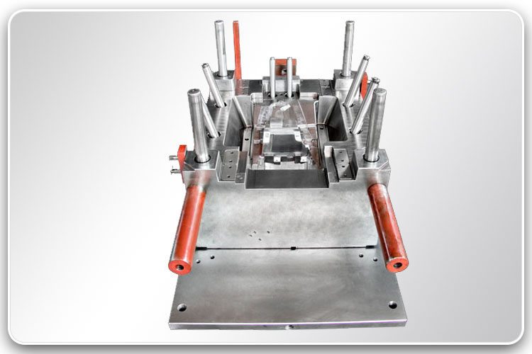 Vstrekovacia forma na plasty pre automobilové diely 8-2